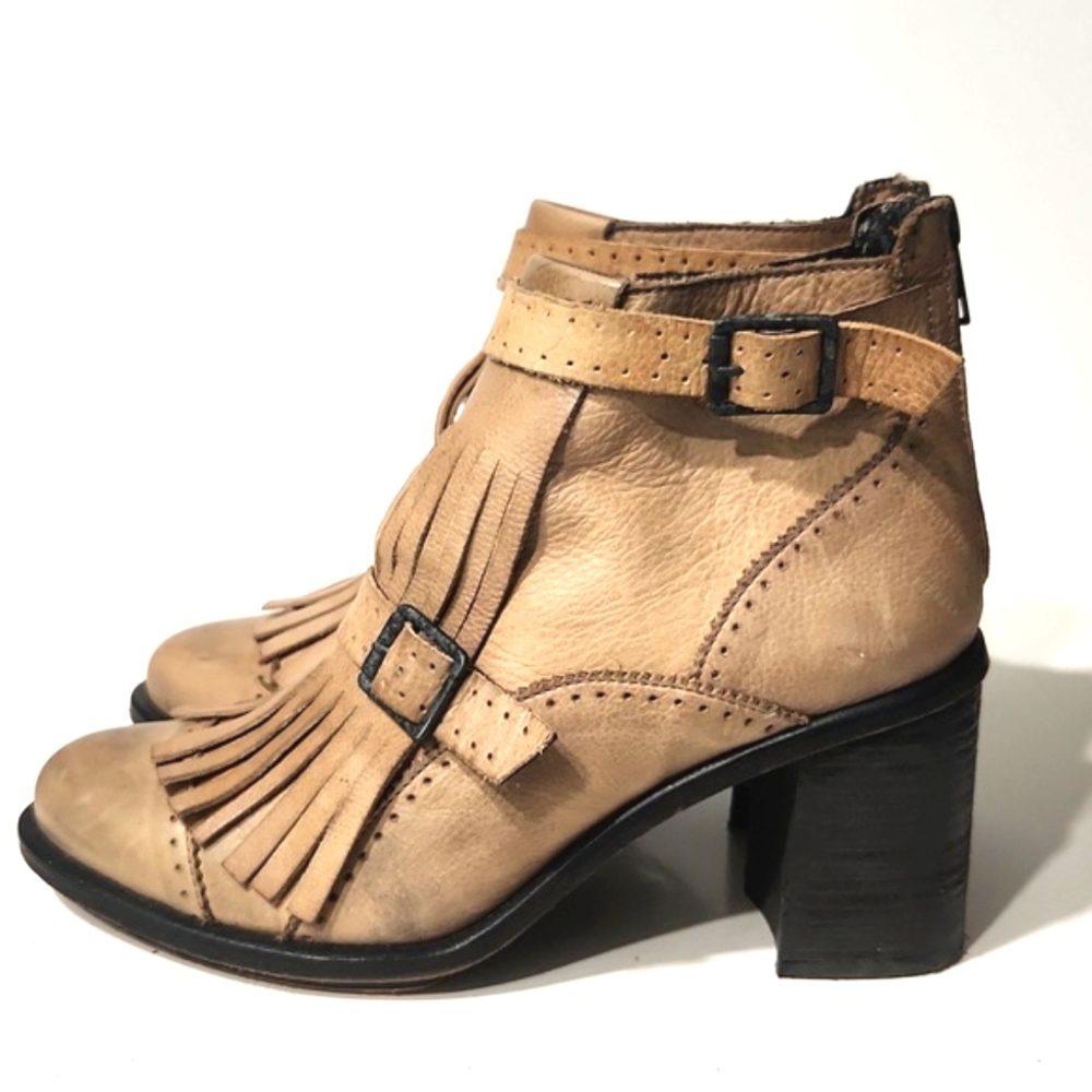 Free People Circle Back Distressed Leather Kiltie Fringe Boots Tan Size EU 38 - Picture 5 of 16